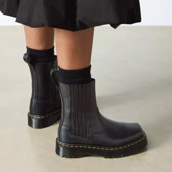 Dr. Martens Amaayah Lo Orleans Leather Chelsea Boots - Picture 3 of 4